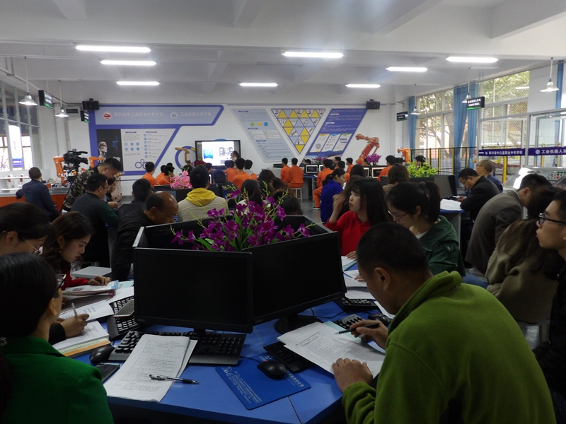 1555468445440877.jpg 中江職中:立足教師教學(xué)能力 促進(jìn)教師專業(yè)成長.JPG