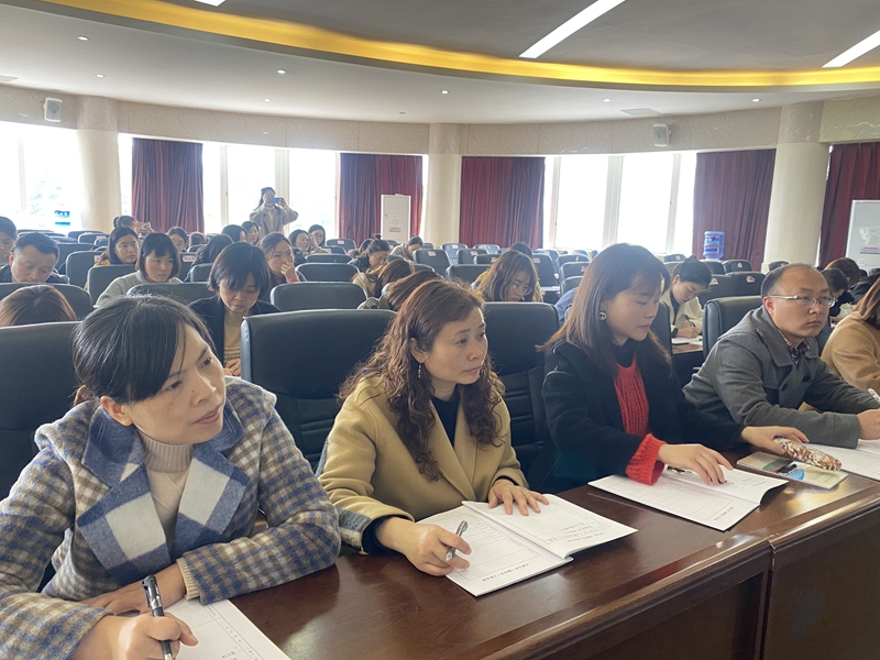 1617260154582184.jpg 繼光實(shí)驗(yàn)學(xué)校小學(xué)部召開班主任工作會(huì).jpg