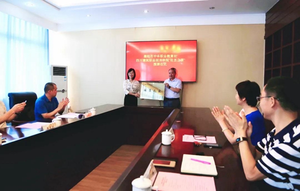 1625449877448434.jpg 7.jpg