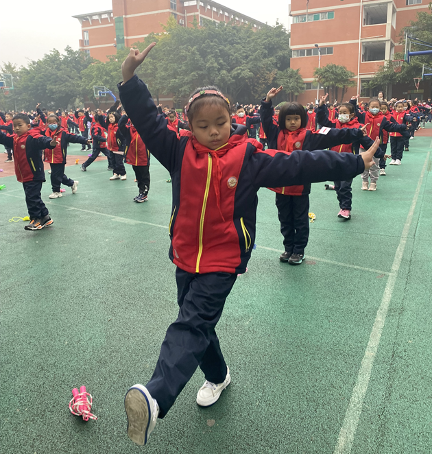 1637809418618277.png 德外小學(xué)創(chuàng)新體育大課間活動(dòng).png