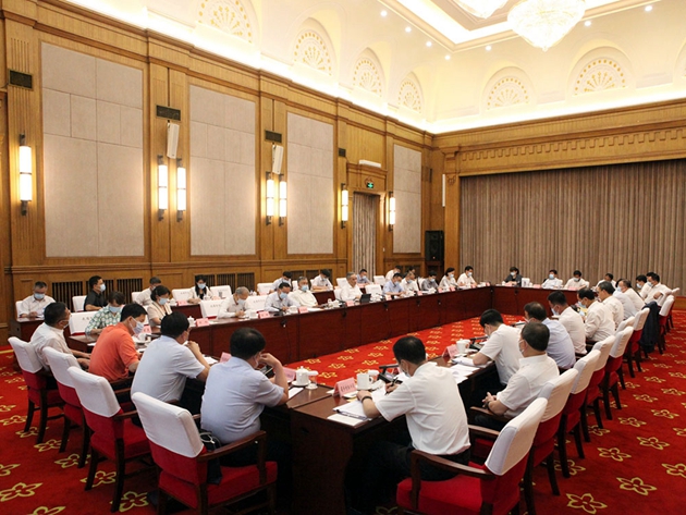 1661911541888244.jpg 全國(guó)政協(xié)調(diào)研組在哈爾濱召開(kāi)調(diào)研座談會(huì).jpg